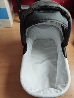 Kočárek Tudore - 5