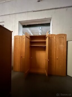 Skříň - 5