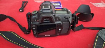 Nikon D80, Tamron 17-50 2.8 Vaguard batoh - 5