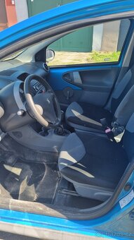 PEUGEOT 107 1.0 benzín - 5