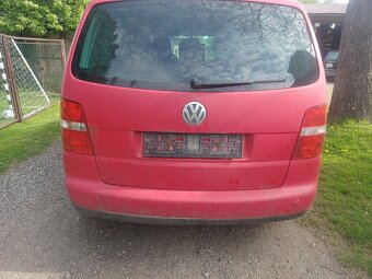 Vw Touran r. 2006 2.0 Fsi 110kw - 5