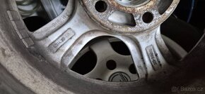 7,0Jx15H2 Litá kola + 215/65R15 3x pneu - 5