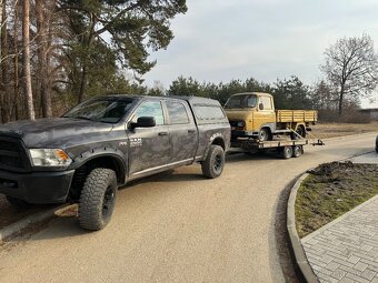 Dodge Ram 2500 - 5