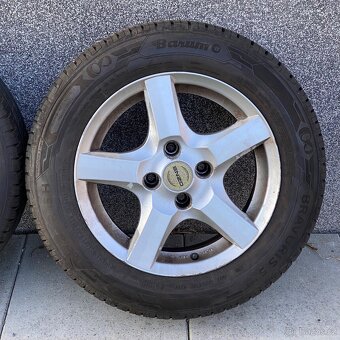 Letní pneu Barum Bravuris 185/65 R15 + disky - 5