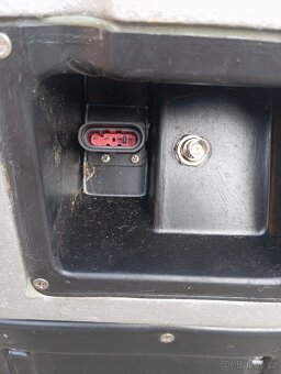 Prodám satelitní automatickou parabolou OYSTER na karavan - 5