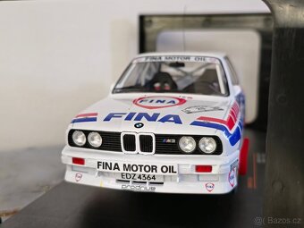BMW E30 M3 1:18 IXO Models - 5