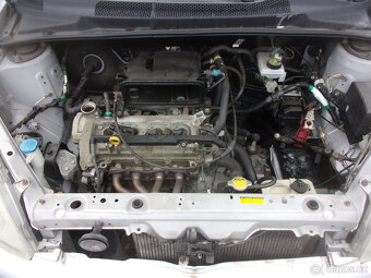 Toyota Yaris - 5