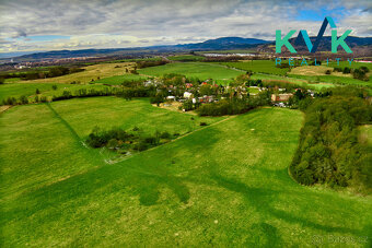 Pozemek o výměře 1.066 m2, určený pro výstavbu rodinného dom - 5