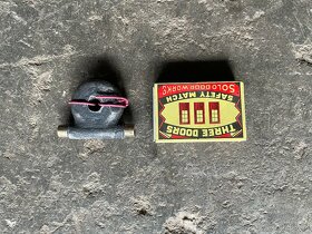 Prodám směs motodílů JAWA, ČZ - 5