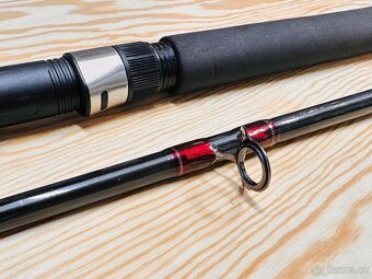 SUMCOVÝ / MOŘSKÝ PRUT SHIMANO FORCEMASTER CAT FISH / 2,70 m - 5