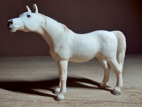 SCHLEICH SBĚRATELSKĒ FIGURKY 99 - 5