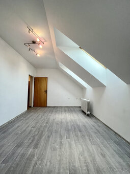 Pronájem bytu 3+1, Špálova, Přívoz, 13400 Kč/měs, 52 m2 - 5
