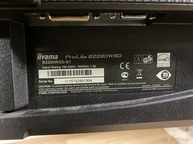 2x LCD monitor iiyama 22" - 5