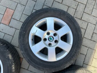 Alu kola Škoda 15" s letními pneu Michelin + 1 pneumatika - 5