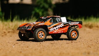 Traxxas Slash 4WD 1/16 + baterie 2s Lipo - 5