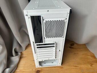 DarkFlash DK100 počítačová skříň - málo používaná - 5