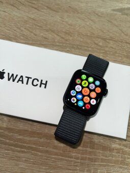 Apple Watch SE 2023 40 mm - 99% baterie, záruka - 5
