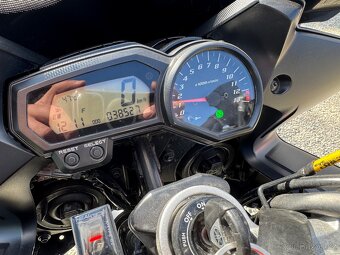 Yamaha Fazer FZ-1 110kW - 5