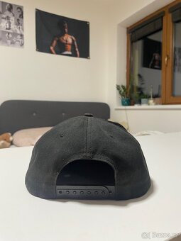 Utopia Hat - Topia Box A4 - 5