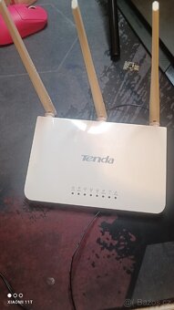 Tenda n300 router - 5