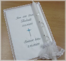 Vyšívaná křestní rouška + svíce s ozdobou - 5