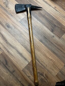 Sekera hasičská - 5