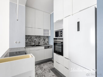 Pronájem bytu 2+kk, Peckova, Karlín,  28500 Kč/měs, 64 m2 - 5