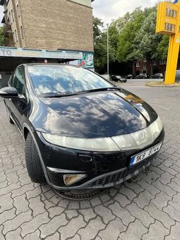 Prodám Hondu Civic, rok výroby 2006 - 5