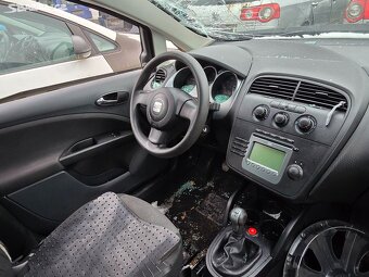 bouraný Seat Altea 1.9 BLS - 5