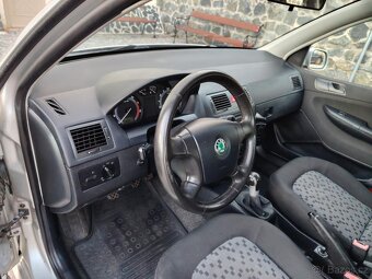 Prodám Škodu Fabii Hatchback 1.2 40kw, rok výroby 2007 - 5