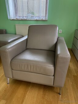 Kožená pohovka a křeslo - 5