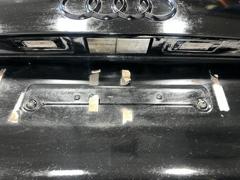 Páté dveře černá metalíza LY9B Audi Q5 8R r.v. 2010 - 5