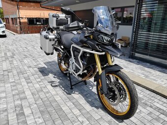 Voge 900 DSX Plná výbava záruka 10/2028 - 5