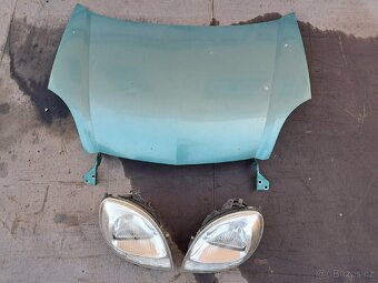 Renault Kangoo přední světla a kapota 2003 - 5