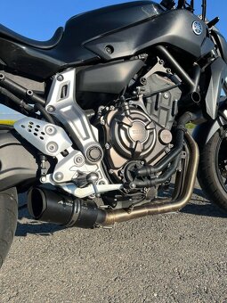 Yamaha MT 07 - 5