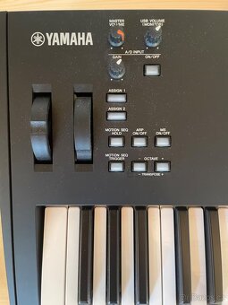 Elektronické klávesy Yamaha MODX7+ - 5