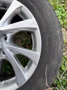 Alu kola originál Toyota Auris, Corolla 5x 114,3 R16 - 5
