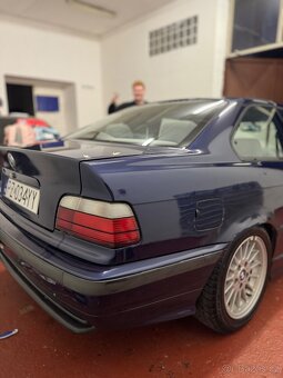 Bmw e36 coupe - 5