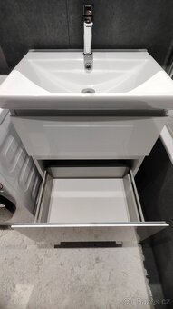 Koupelnový nábytek - 5