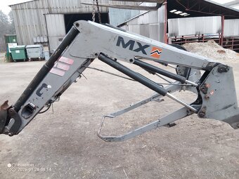 Prodám čelní nakladač MX T8s - 5
