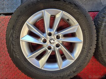 ŠKODA ALU 6,5J x 17’’ ET 38 215/65 R17Bridgestone 5.5mm - 5