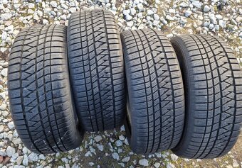 Pěkné zimní pneu Kumho Wintercraft 235/50/19 - 5