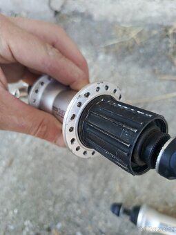 Náboje Shimano XT - 5