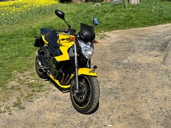 Yamaha Xj6 - 5