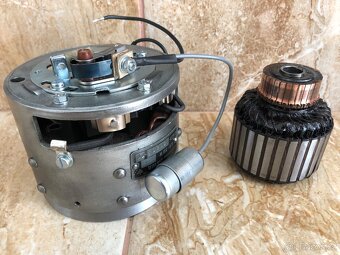 Jawa panelka 250 - zapalování 50 W po GO, mínus - 5