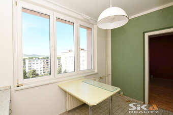 Prodej bytu 2+1 se zasklenou lodžií, 61 m2 - LN Kosmonautů - 5