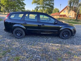Ford Focus 2 combi 1.6 74kW - 5
