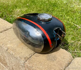 Jawa ČZ 250 350 kývačka - nádrž s víčkem - 5