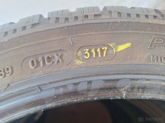 Prodám zimní pneu 235/40/18 Michelin a Pirelli - 5