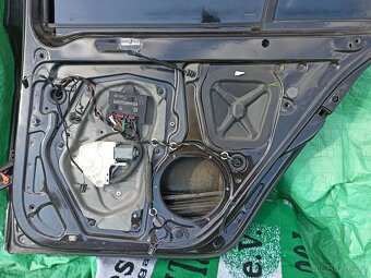 Dveře pravé zadní Superb 2 - 5